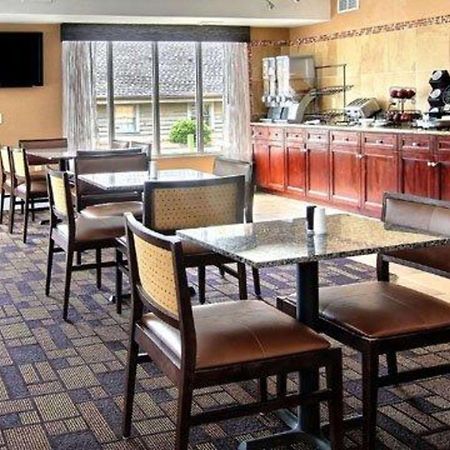 Quality Inn & Suites Greenville Near Downtown Buitenkant foto