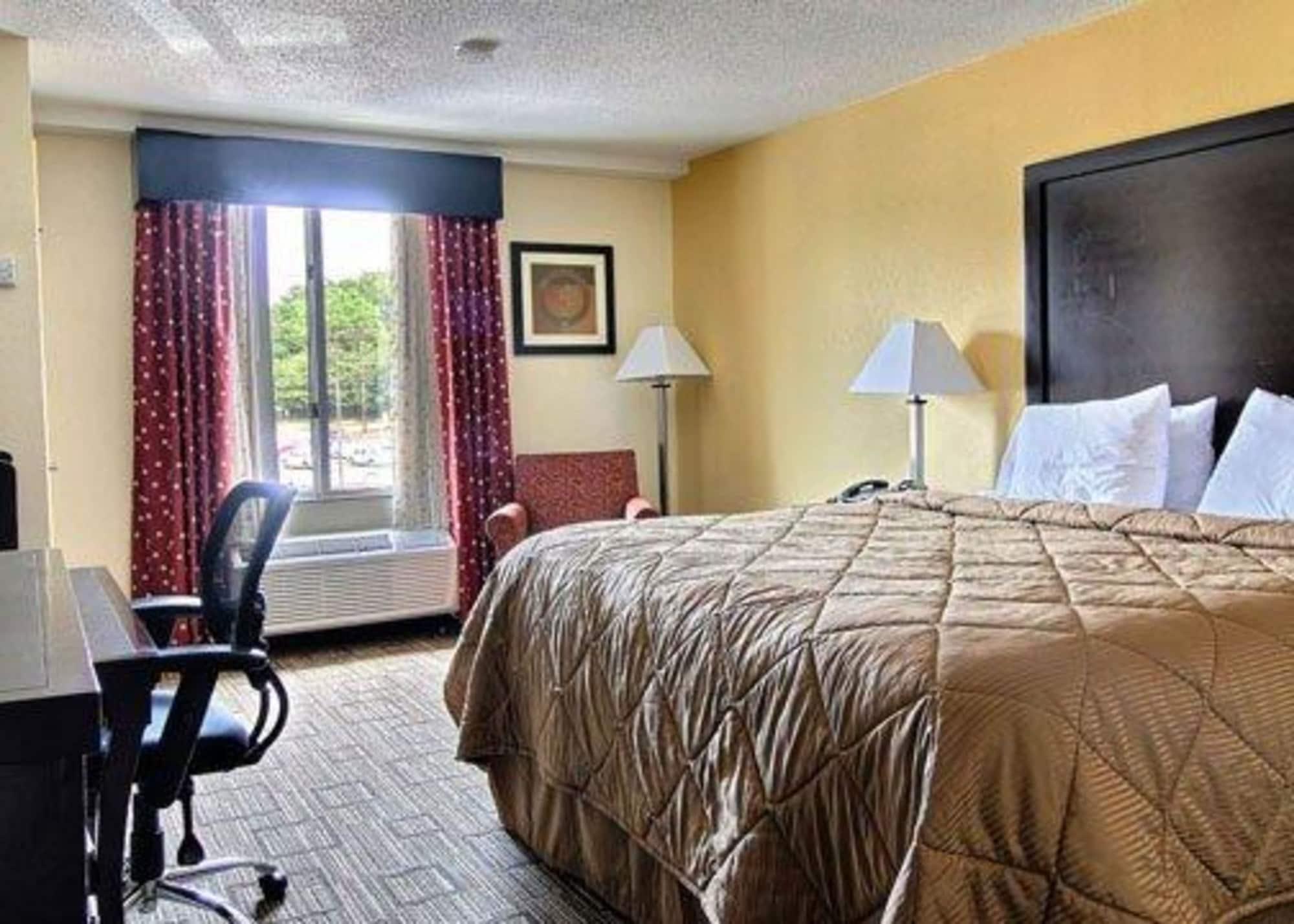 Quality Inn & Suites Greenville Near Downtown Buitenkant foto