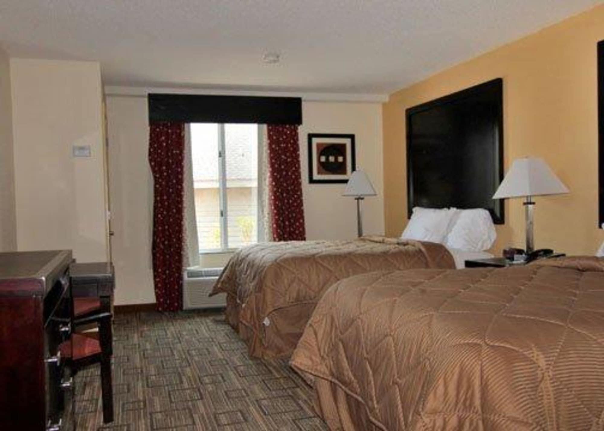 Quality Inn & Suites Greenville Near Downtown Buitenkant foto