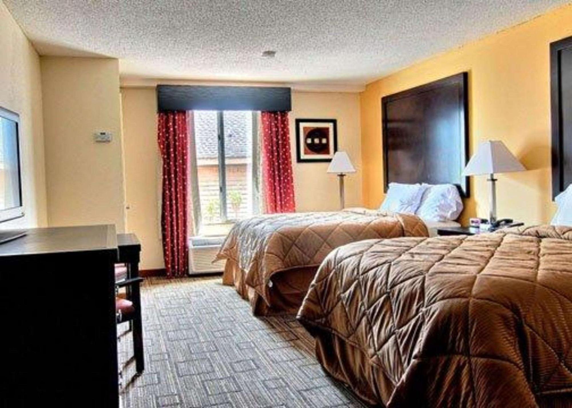 Quality Inn & Suites Greenville Near Downtown Buitenkant foto