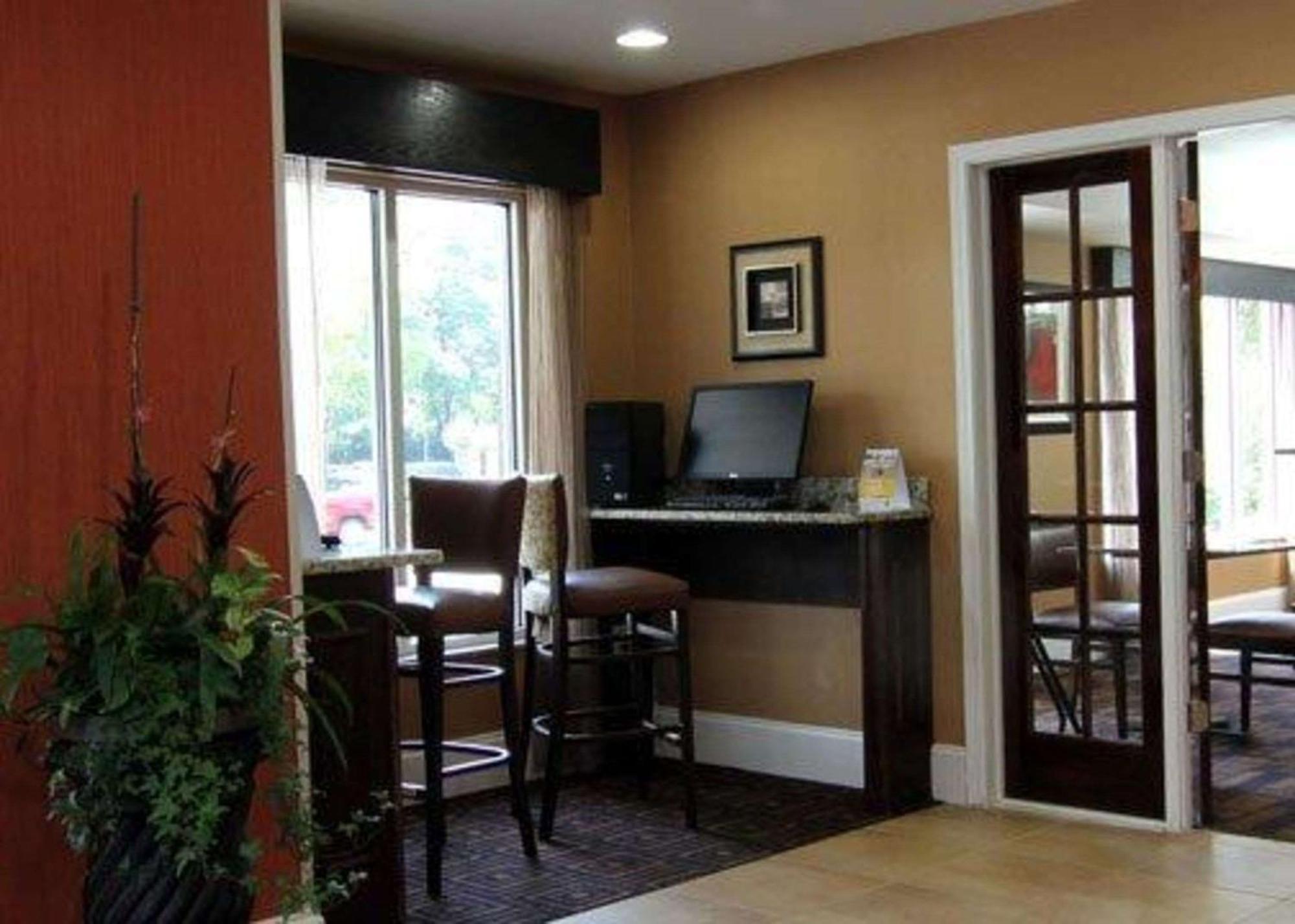 Quality Inn & Suites Greenville Near Downtown Buitenkant foto