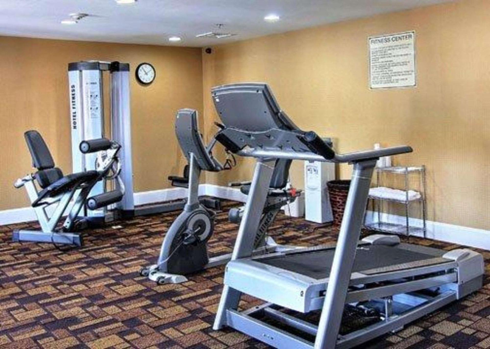 Quality Inn & Suites Greenville Near Downtown Buitenkant foto