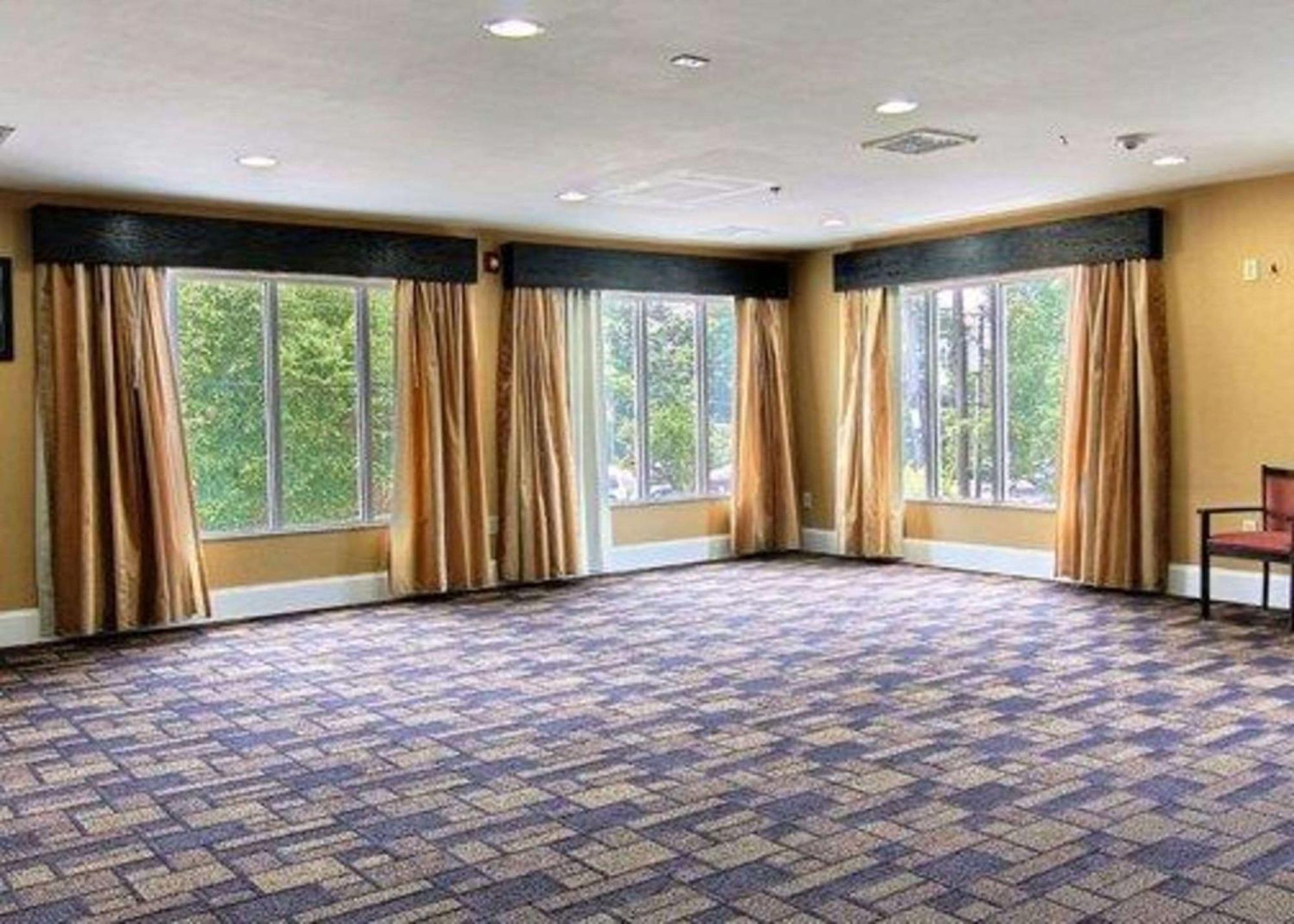 Quality Inn & Suites Greenville Near Downtown Buitenkant foto