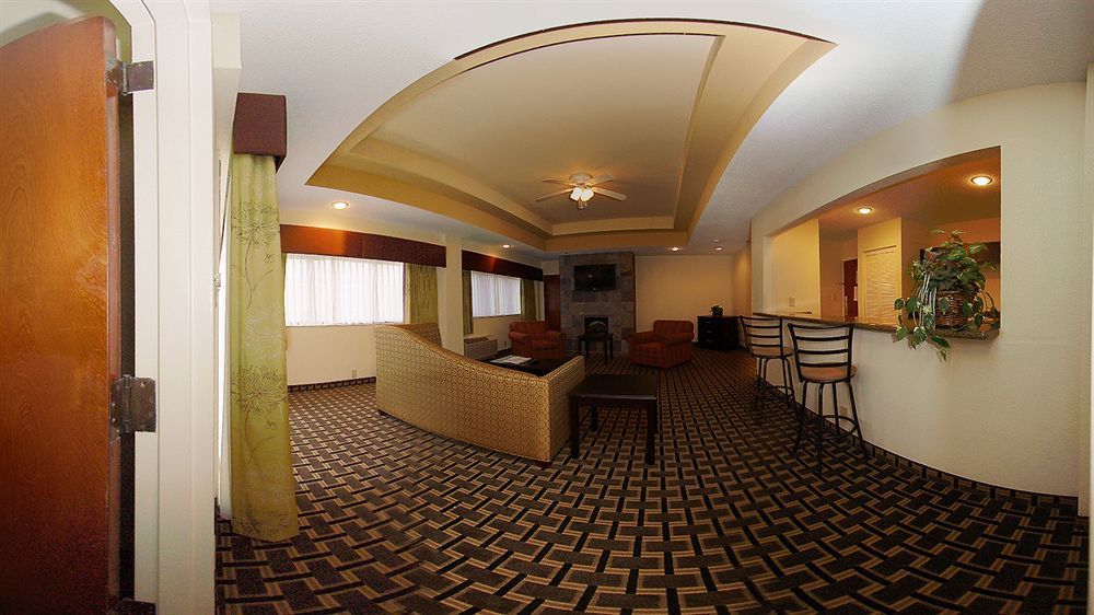 Quality Inn & Suites Greenville Near Downtown Buitenkant foto